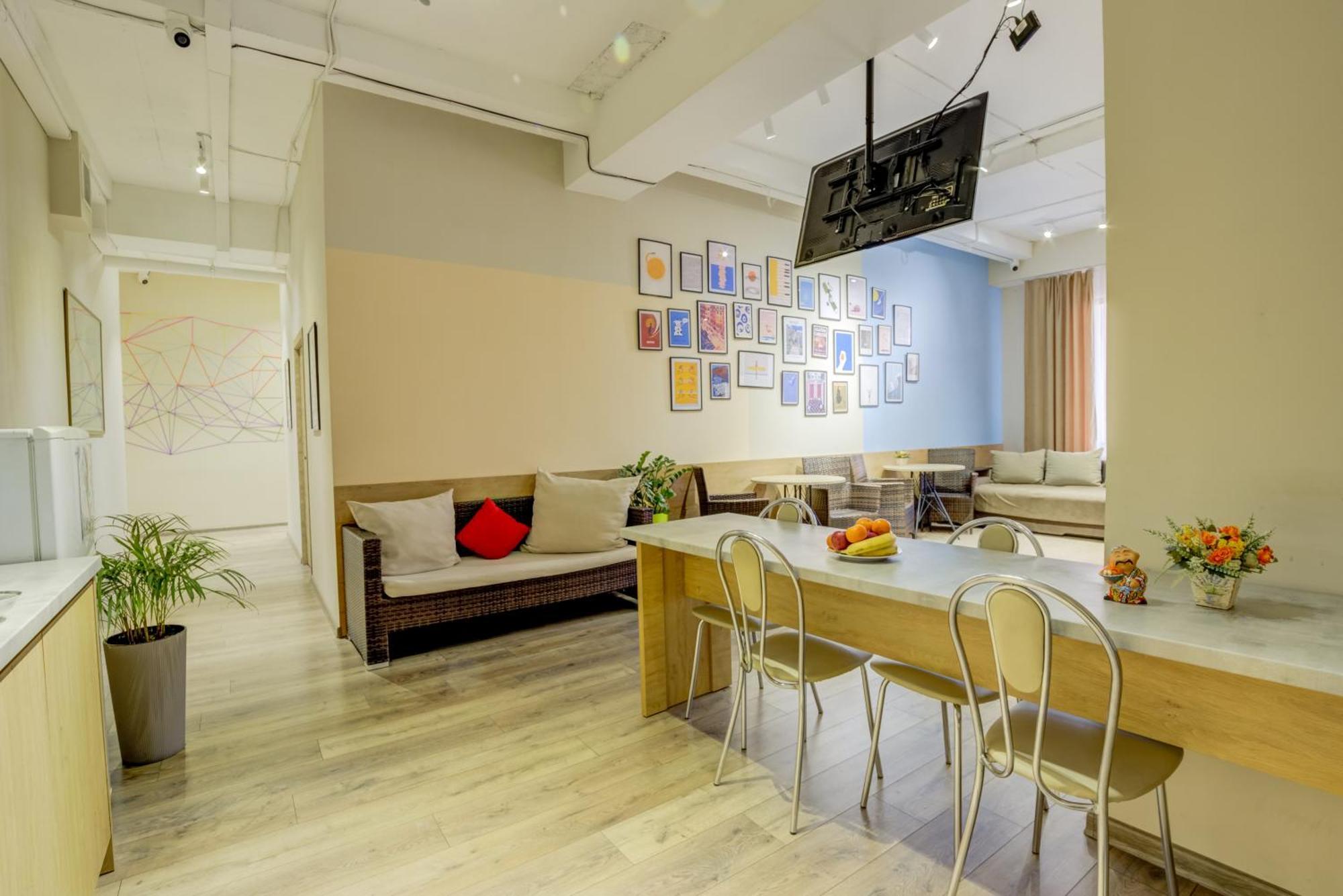 Bodo Hostel Bishkek Exterior photo